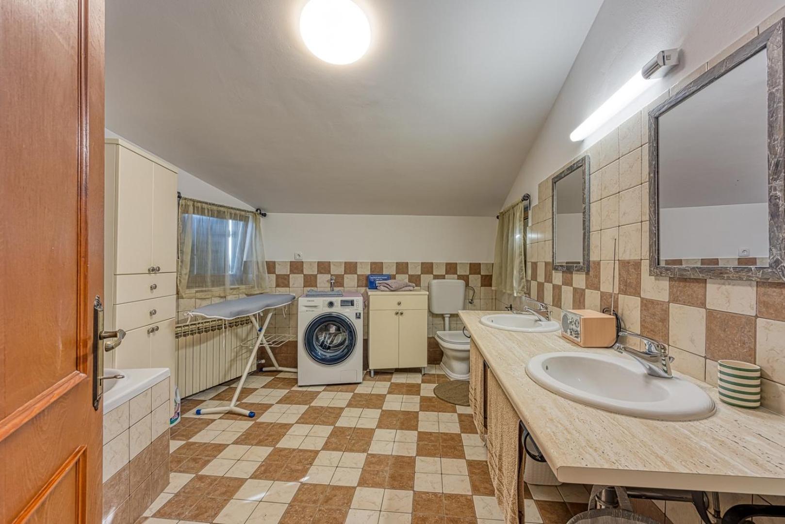 Casa Gustinka Villa Heki Bagian luar foto